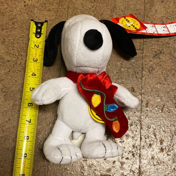 DanDee Snoopy Plush - Picture 6 of 6